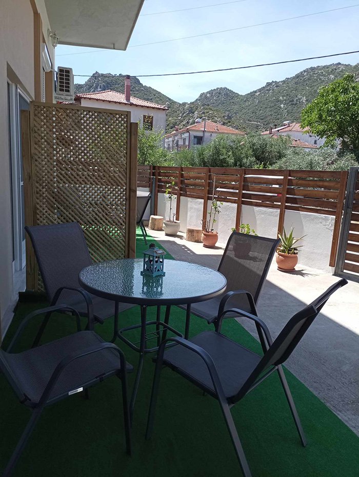 xristos studio for rent sykia