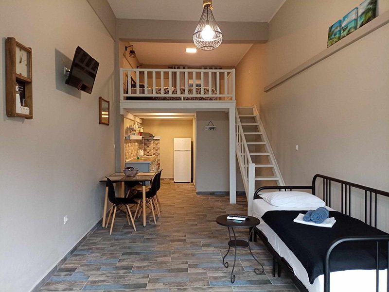 xristos studio for rent sykia