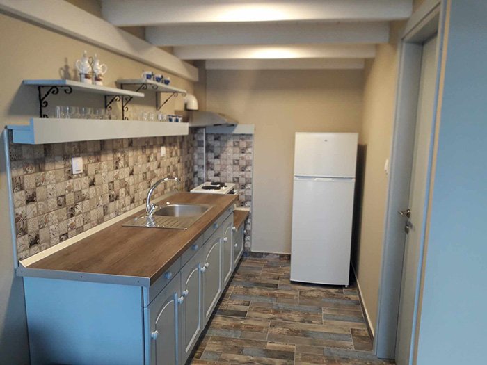 xristos studio for rent sykia