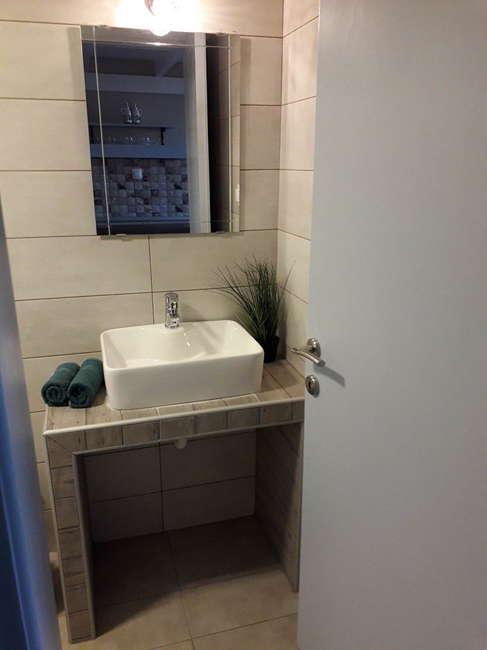 xristos studio for rent sykia