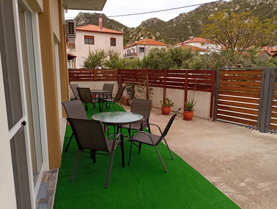 xristos apartment sykia