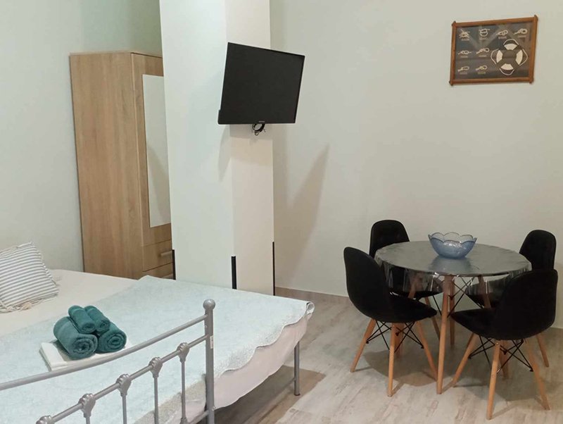 xristos apartment sykia